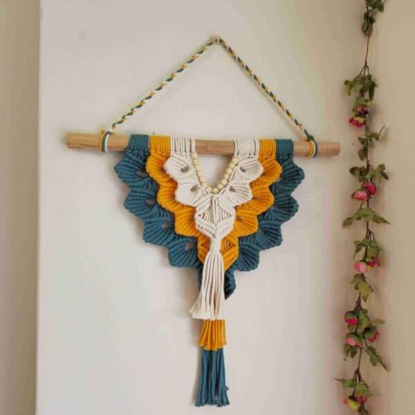Macrame wall hanging