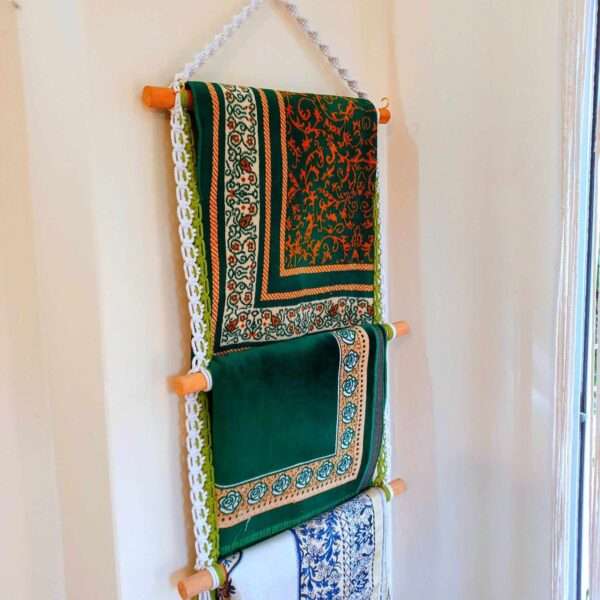 3Stick Jaynamaz Hanger