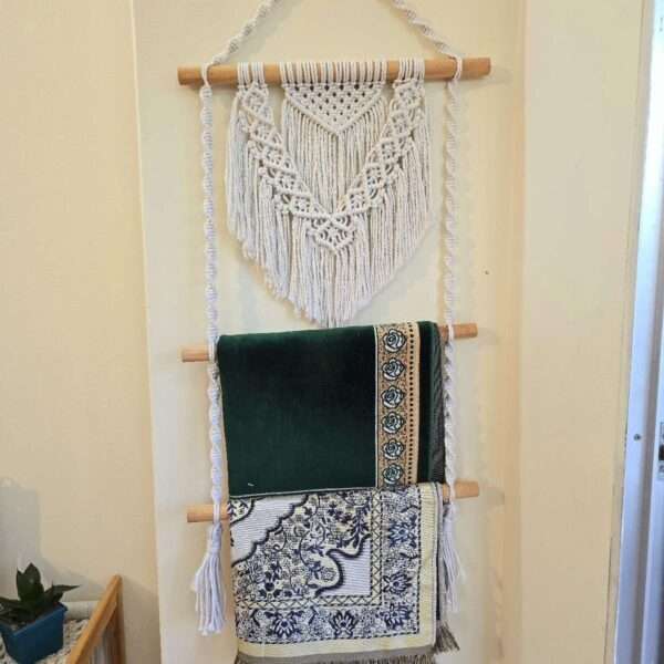 3 Stick Jaynamaz Hanger