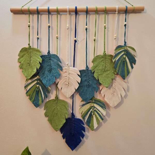 Macrame leaf hanging