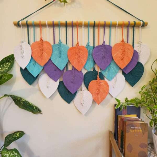 Macrame leaf Hanging