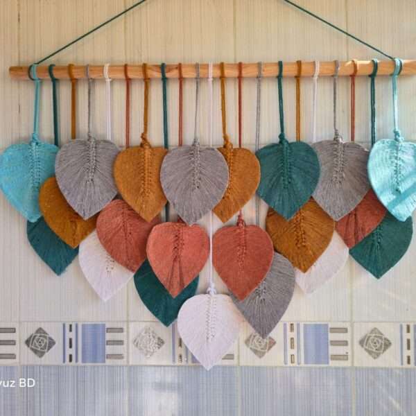 Macrame leaf Hanging