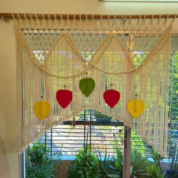 Macrame leaf curtain