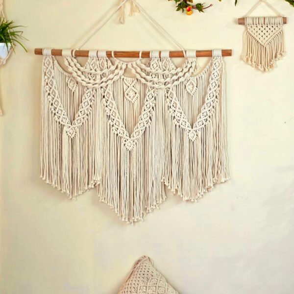 Choturvuz Famous Wall Hanging